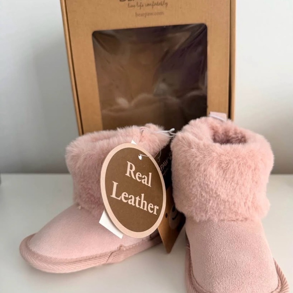 Cozy Pink Leather Kids Snow Boots size 0-6 months